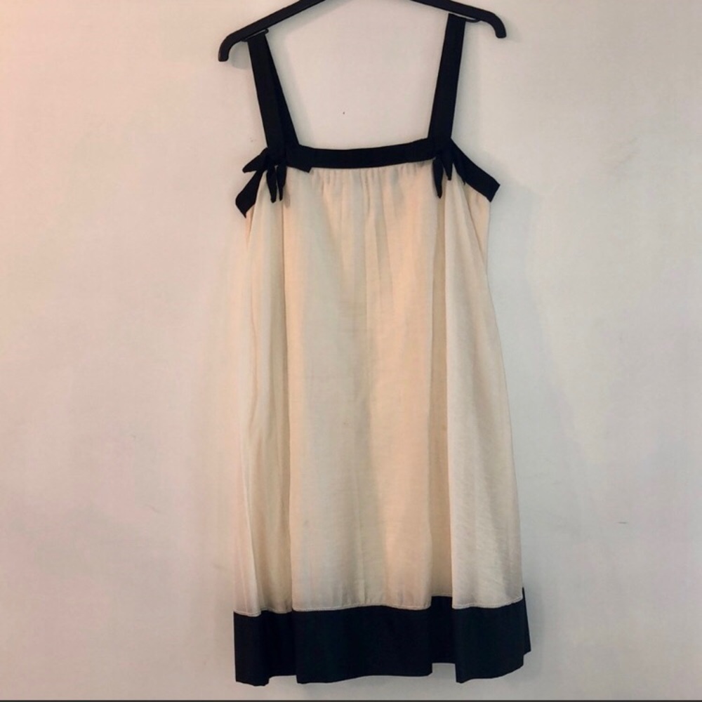 DIANE vonFURSTENBERG pleated dress